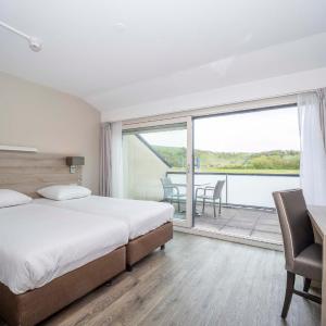 Comfort Double Room with Shower and Balcony