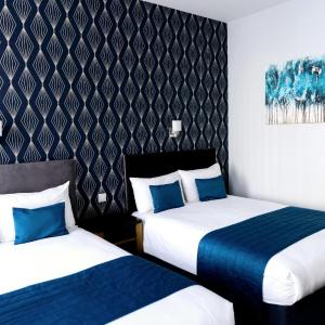 Quadruple Room with Bathroom