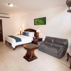 Paradise Luxury Suite, Rooftop Hydromassage Tub, Garden View