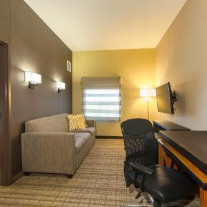 King Suite with Sofa Bed