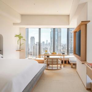 Tatami Corner King Suite