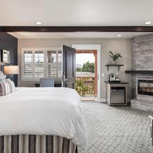 Premium King Room