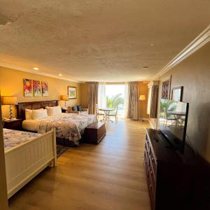 Ocean View Deluxe King, Twin