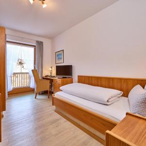 Single Room with Balcony