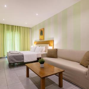 Junior Suite with Garden View