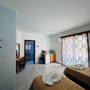 Economy Twin Studio - Ground Floor