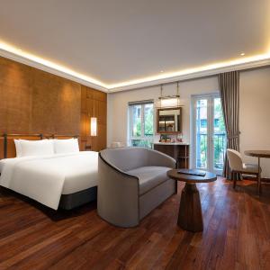 Suite with City View