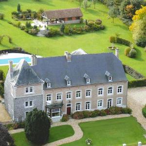 hotelImage