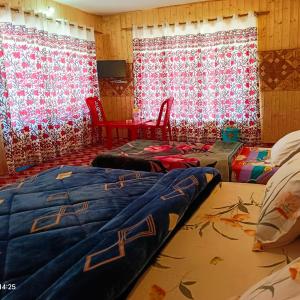 Triple Room with Private Bathroom