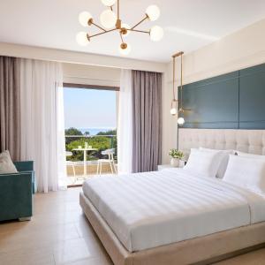Elegant Double Side Sea View