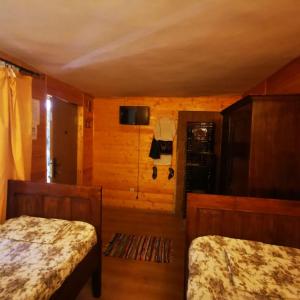 Twin Room with Shared Bathroom