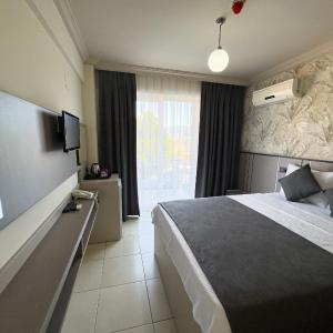 Economy Triple Room