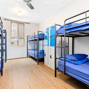 Bed in 6-Bed Female Dormitory Room with Private Bathroom (ages 18-40 years only)