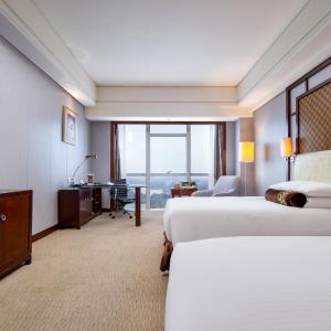 Lake View Twin Room
