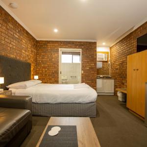 Queen Room - Disability Access
