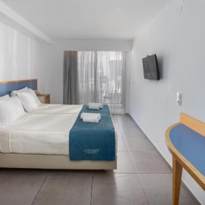 Standard Double Room with Side Sea View
