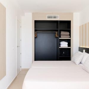 Suite with Pool View - Magnus