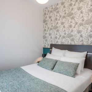 One-Bedroom Apartment (4 Adults)