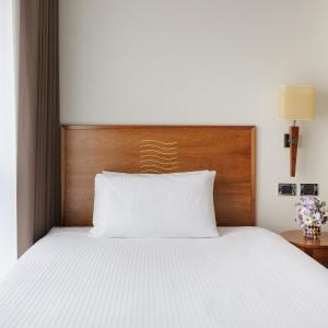 Single Room With French Bed