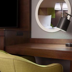 King Room with Sofa Bed - Non-Smoking