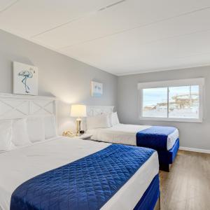Suite 402