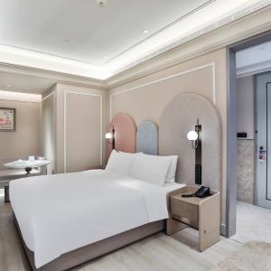 Standard Two Single Bed