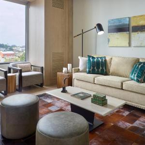One-Bedroom King Suite with City View