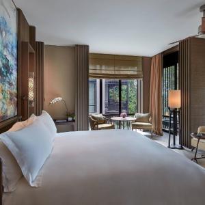 Rainforest Deluxe King Room
