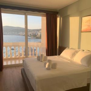 Superior Triple Room with Sea View