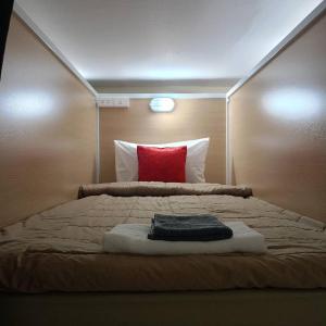Bed in 6-Bed Mixed Dormitory Room