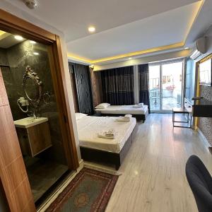Triple Room with Terrace
