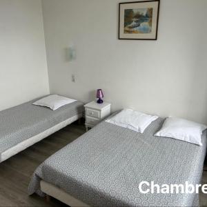 Deluxe Room (2 Adults + 1 Child)