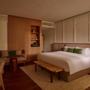 Courtyard Suite with Private Jacuzzi
