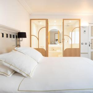 Deluxe Family Suite