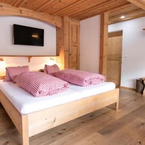 Studio Apartment with King Bed