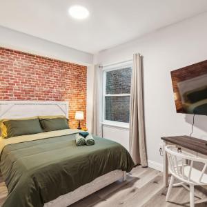 One-Bedroom Apartment - Non-Smoking