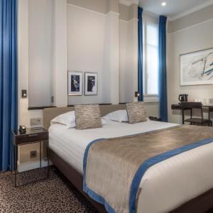 Prestige Room