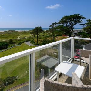 Twin Room with Balcony