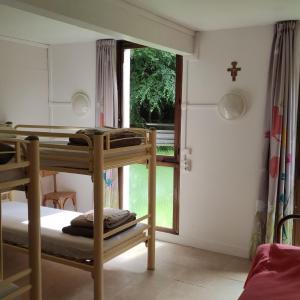 Mixed Dormitory Room