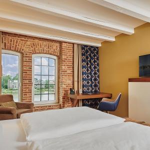 Double Room with Lake View