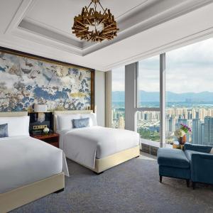 Two-Bedroom Adjacent Family Suite