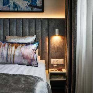 Deluxe one-bedroom