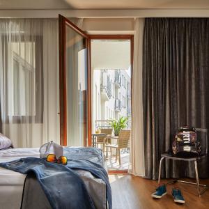 Deluxe Two-Bedroom with 2 Bath 