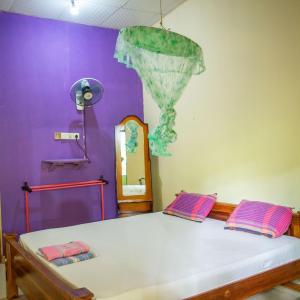 Deluxe Double Room (2 Adults + 1 Child)