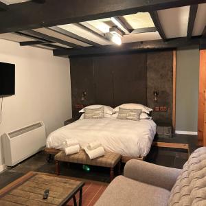Suite - Annex