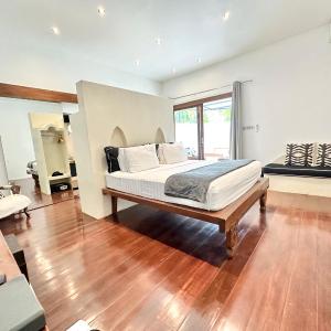 Grand Deluxe Double Room
