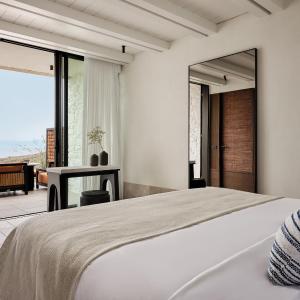 Premium Double Room Sea View & Chill Out Pool