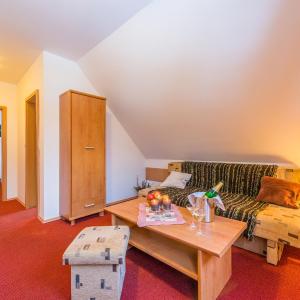 One-Bedroom Apartment (2+2 Adults)