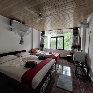Deluxe Double or Twin Room with Lake View