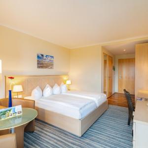 Double Room with Lake View